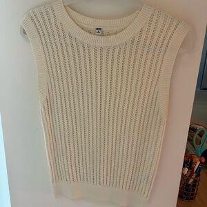 Uniqlo Cream Knit Sweater